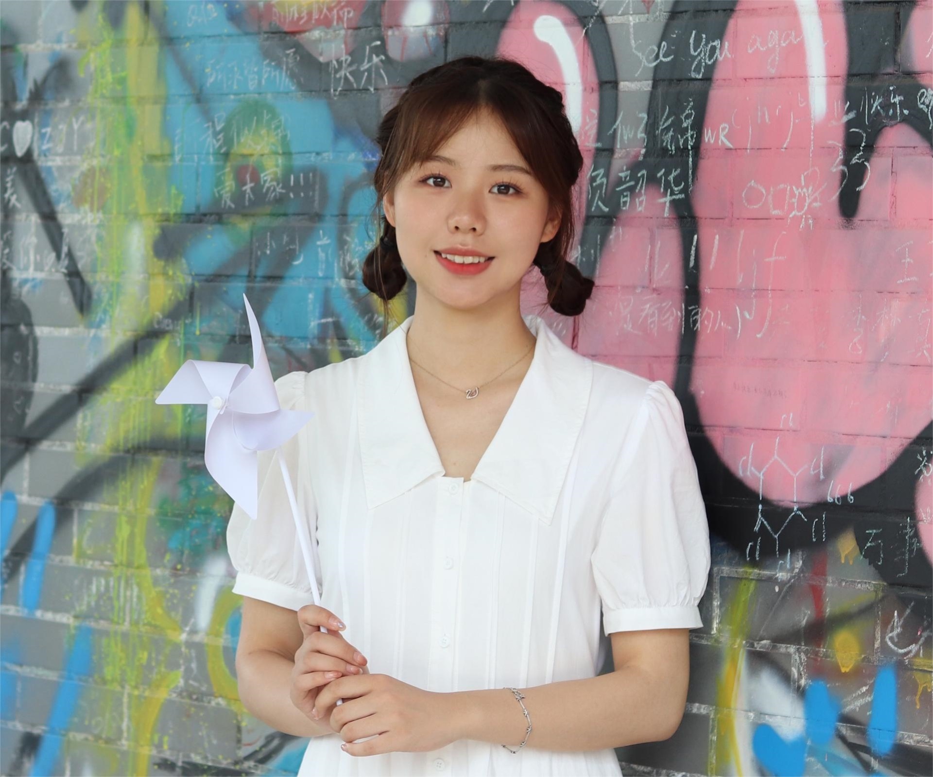 吕雯玥.jpg