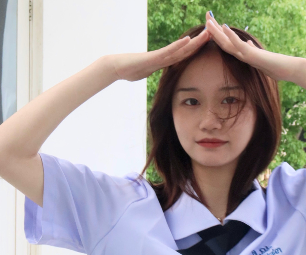 胡越.jpg